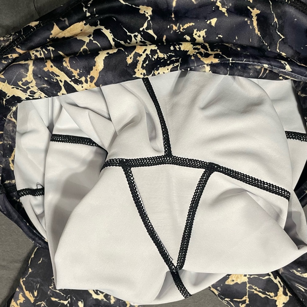 Constantly Varied Gear Marble Pattern Leggings - image 4